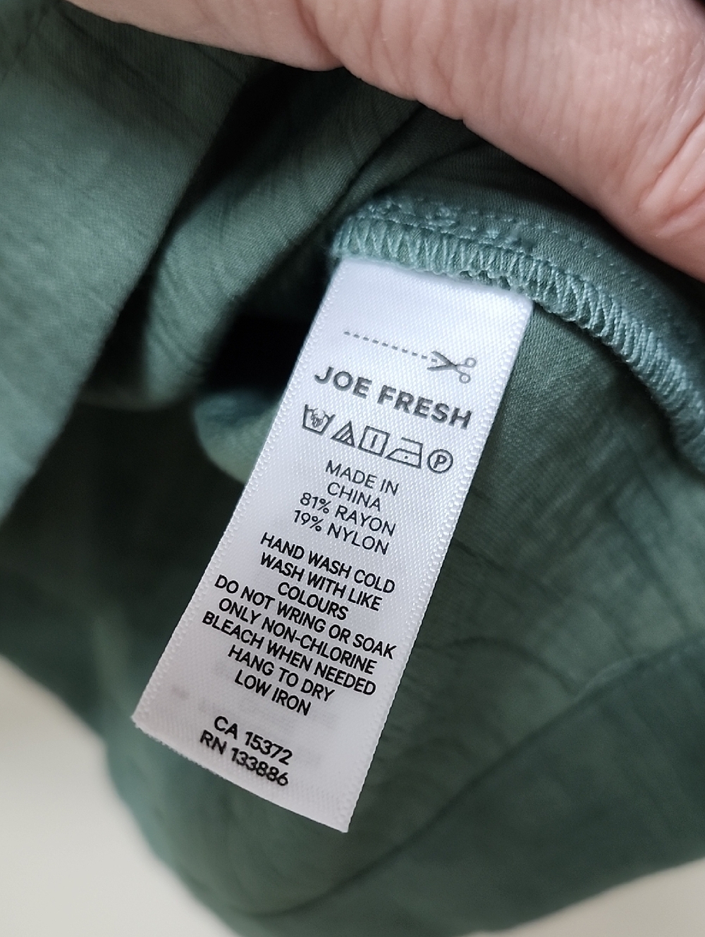 Joe Fresh Short Button-Front Top in Sage Green - Picture 3 of 4